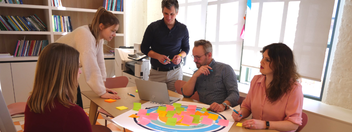 Kopie van BE – LEARN FOR BUSINESS – kennis voor bedrijven whitepaper (1)